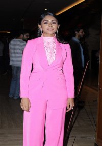 Mrunal Thakur